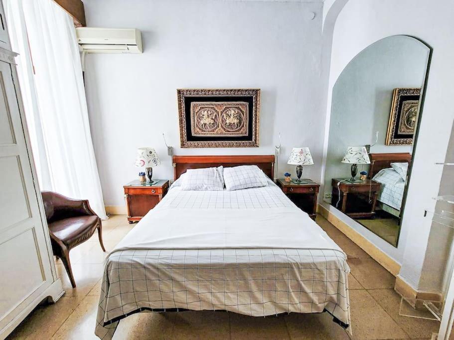 Piso Senorial En Casco Historico De Cartagena Apartment Exterior photo